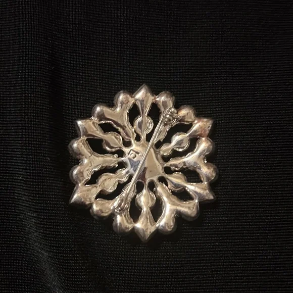 Liz Claiborne Rhinestone Vintage Brooch - Picture 7 of 7